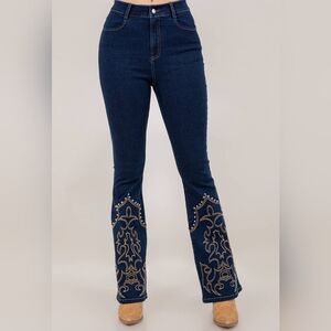 NWT DARK BLUE WASH WESTERN BOOT STITCH EMBROIDERY AND STUD DETAIL DENIM JEANS